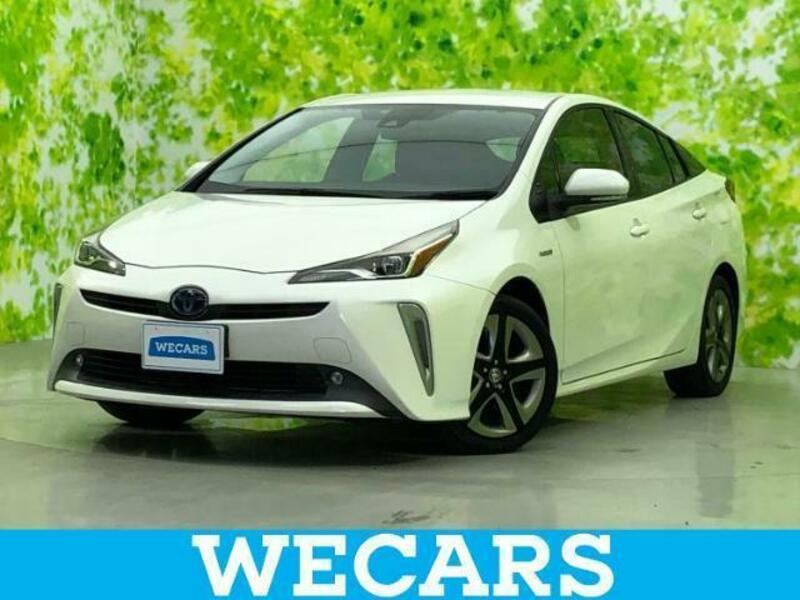 TOYOTA　PRIUS