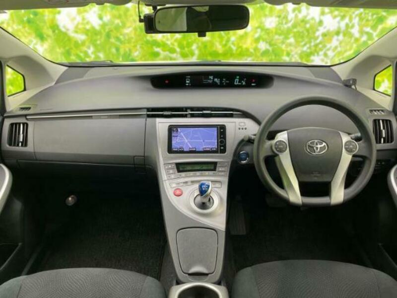 PRIUS-3