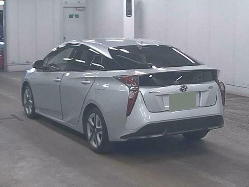 PRIUS-5