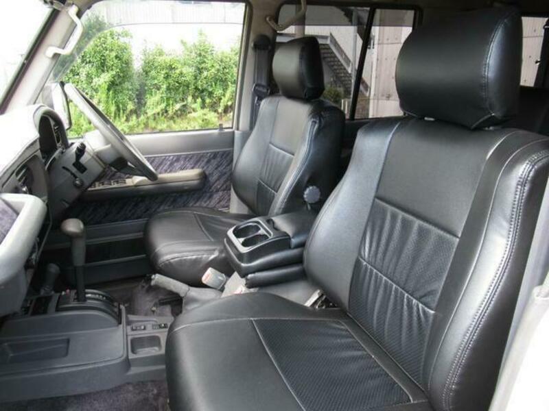 LAND CRUISER PRADO-11