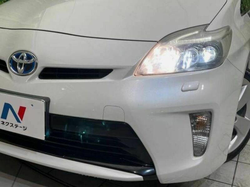 PRIUS-12