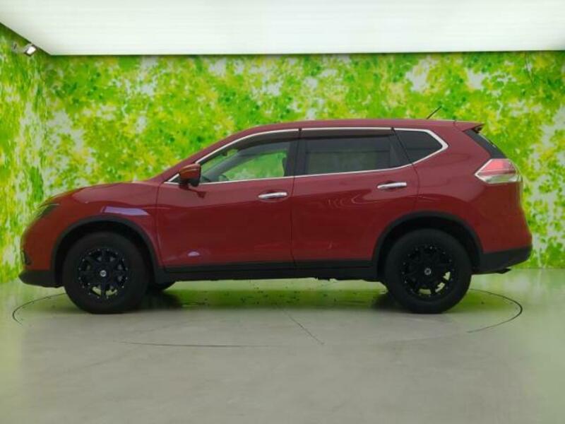 X-TRAIL-1