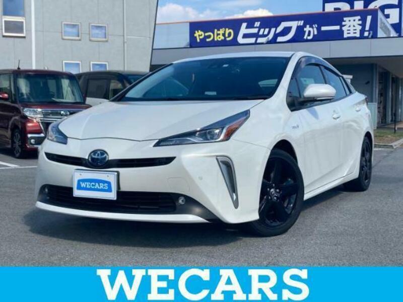 TOYOTA　PRIUS