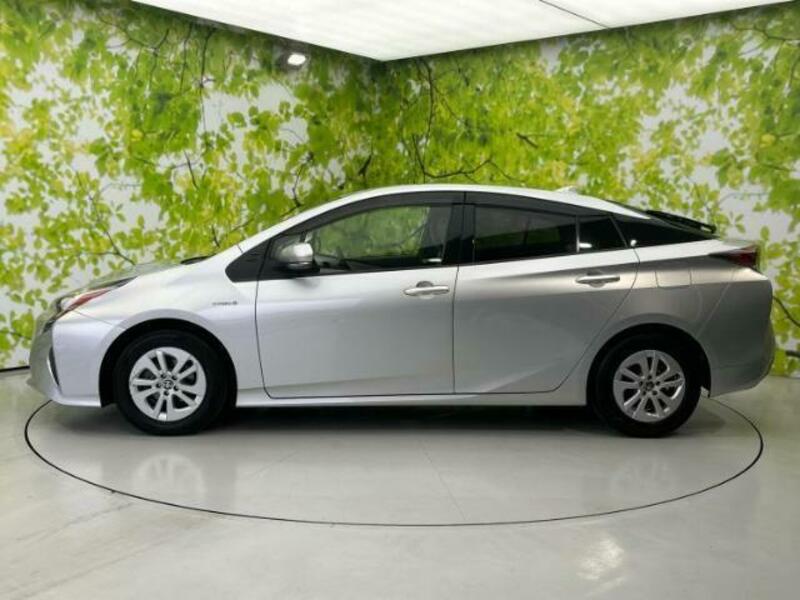 PRIUS-1