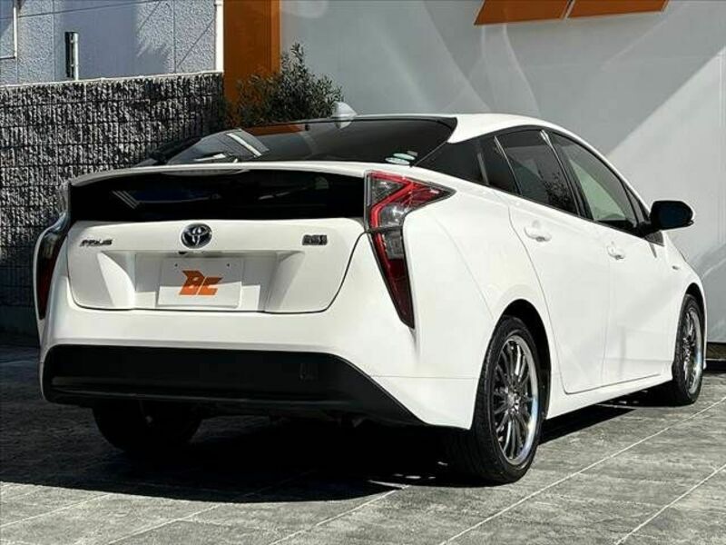 PRIUS-14