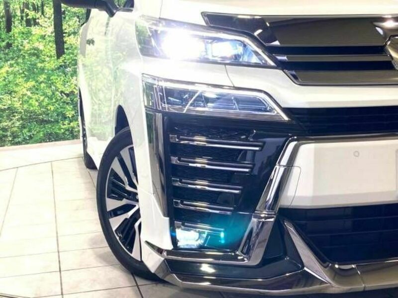 VELLFIRE-12