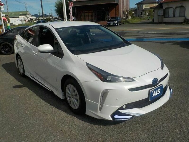 PRIUS-4