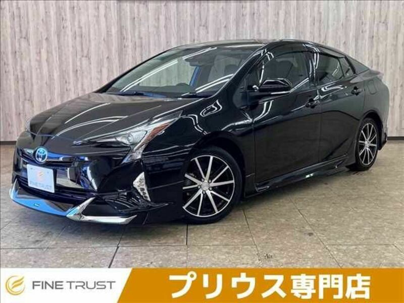 TOYOTA　PRIUS