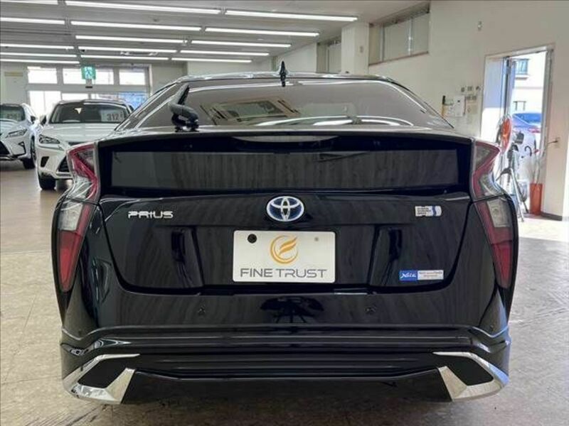 PRIUS-18