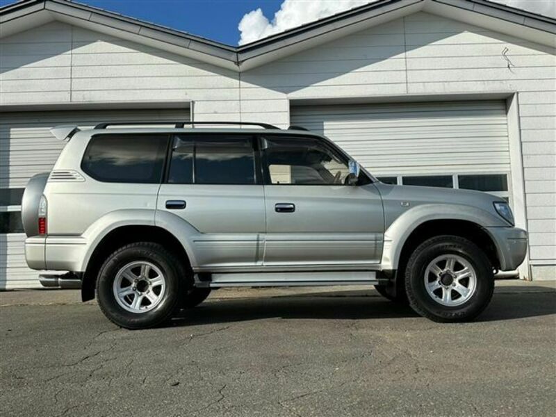 LAND CRUISER PRADO-3