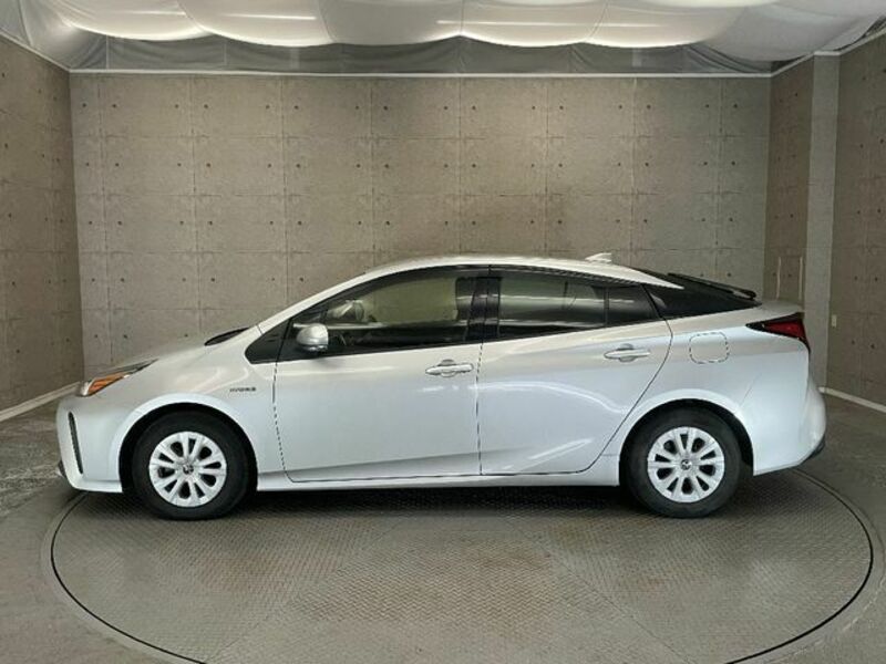 PRIUS-6