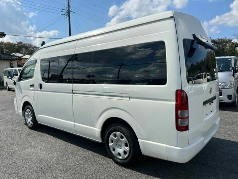 HIACE VAN-4