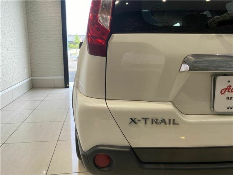 X-TRAIL-9