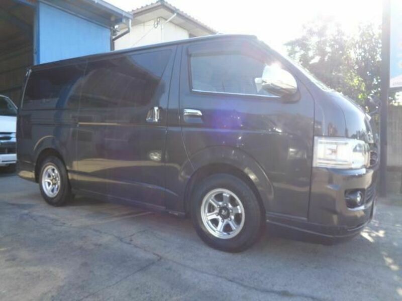 HIACE VAN-4