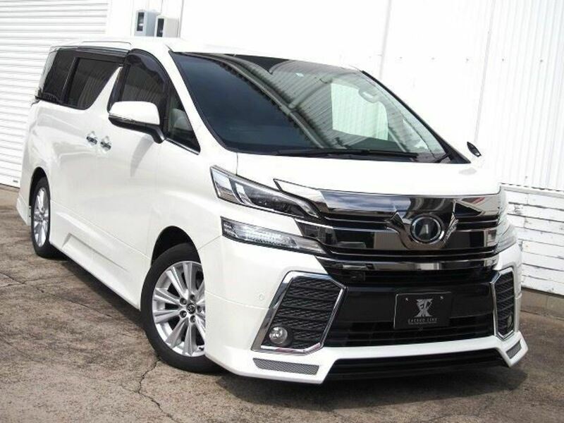 TOYOTA　VELLFIRE