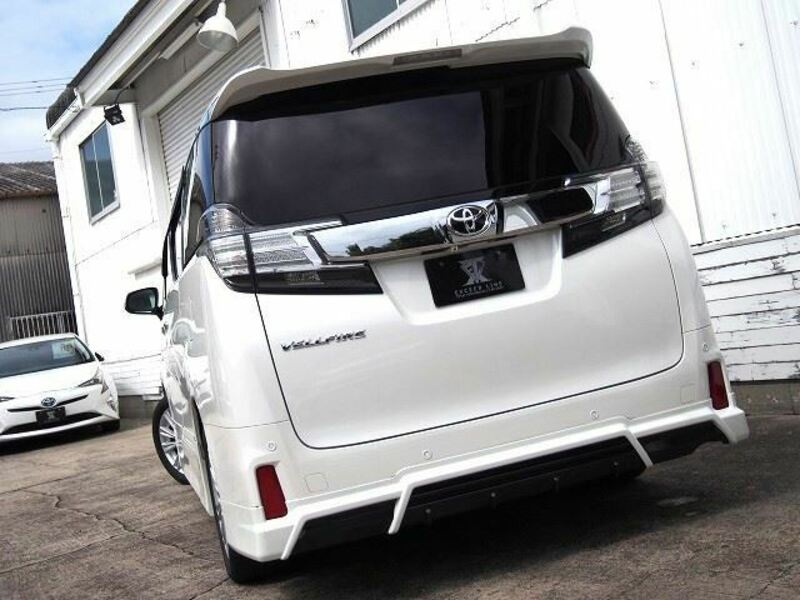 VELLFIRE-9