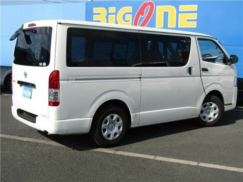 HIACE VAN-29