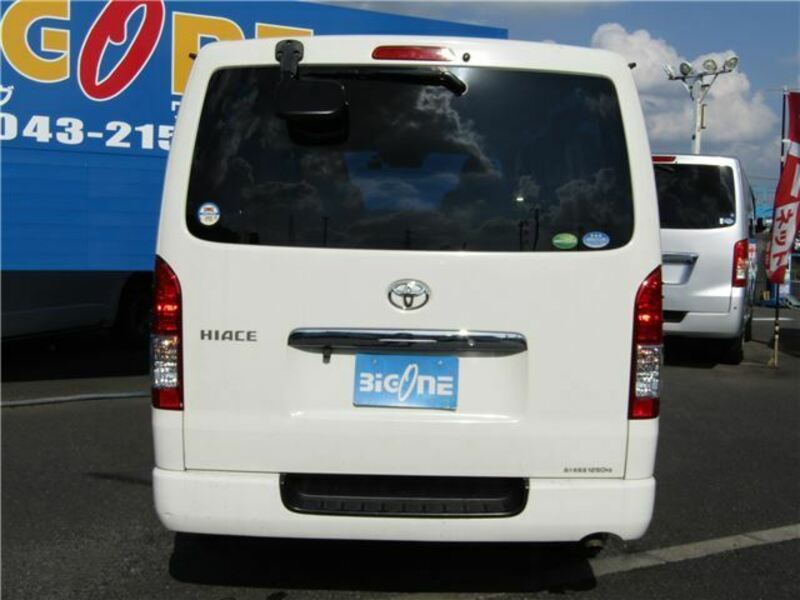 HIACE VAN-33