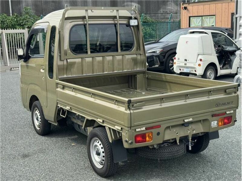 HIJET TRUCK-1