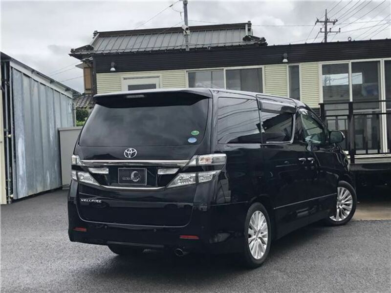 VELLFIRE-1