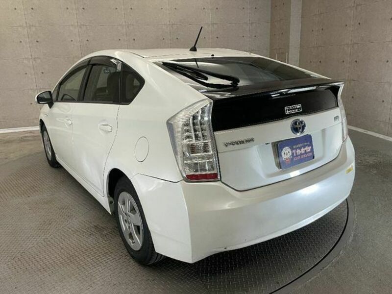 PRIUS-2