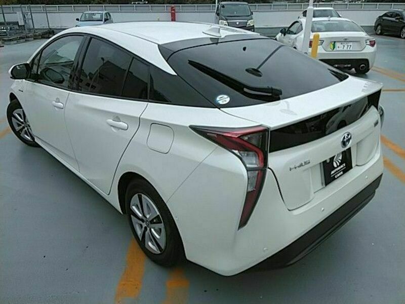 PRIUS-26