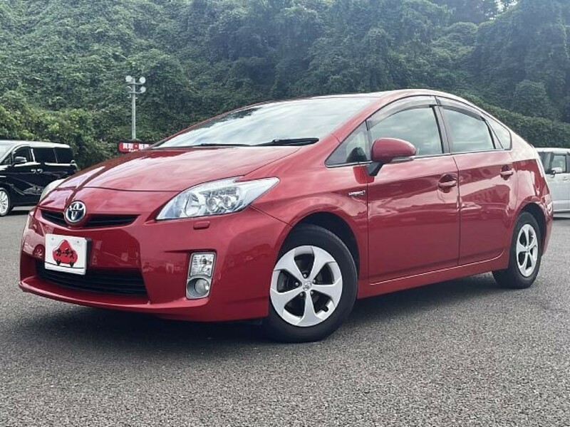 TOYOTA　PRIUS