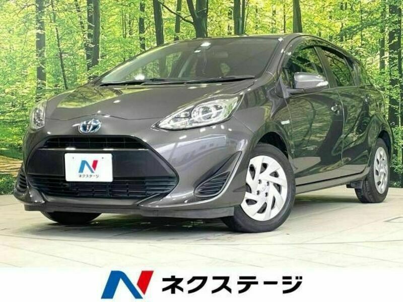 TOYOTA　AQUA