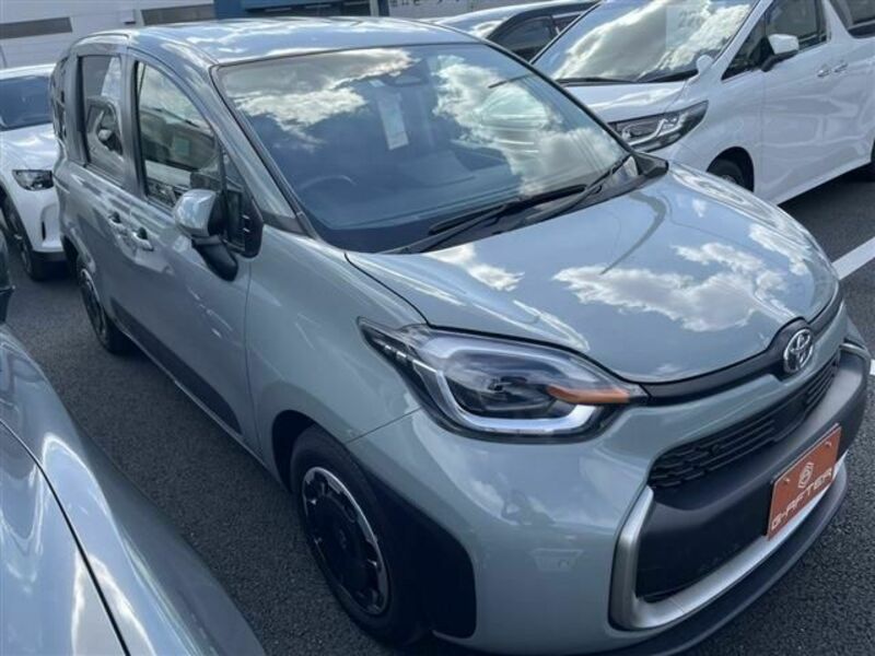 TOYOTA　SIENTA