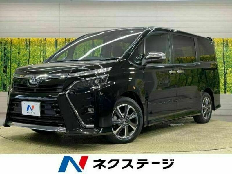 TOYOTA　VOXY