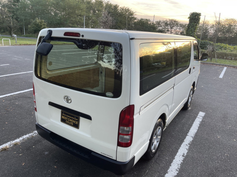 HIACE VAN-17