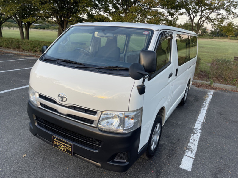 HIACE VAN-14