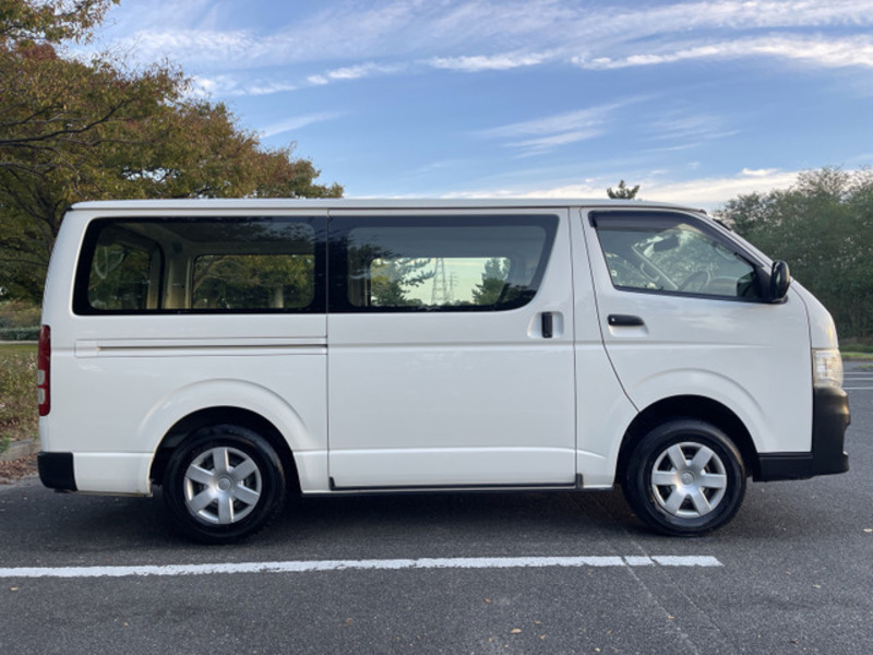 HIACE VAN-12