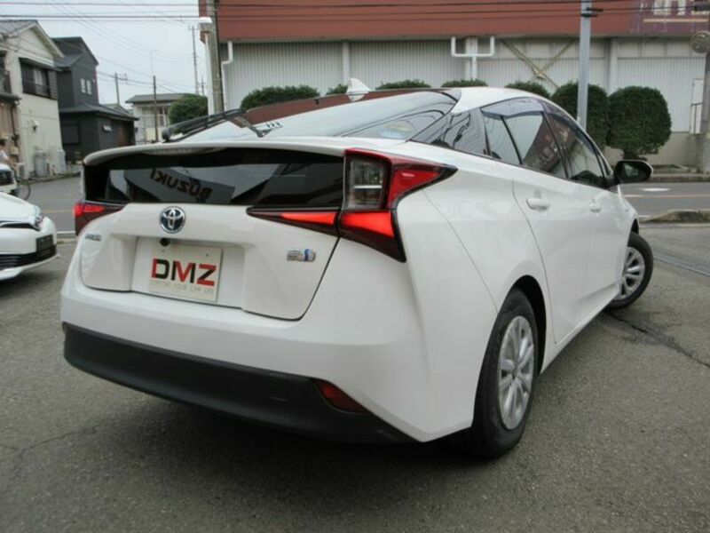 PRIUS-5