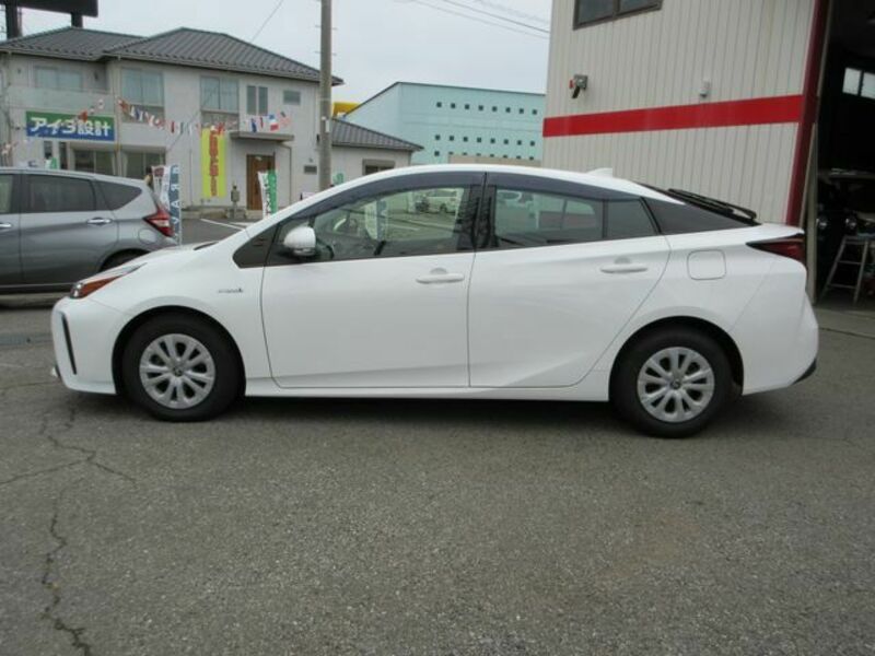 PRIUS-6