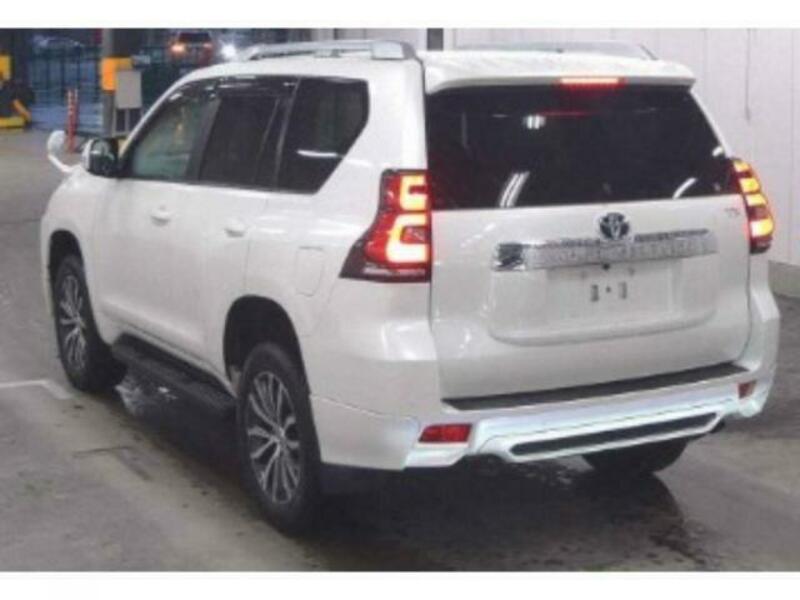 LAND CRUISER PRADO-1