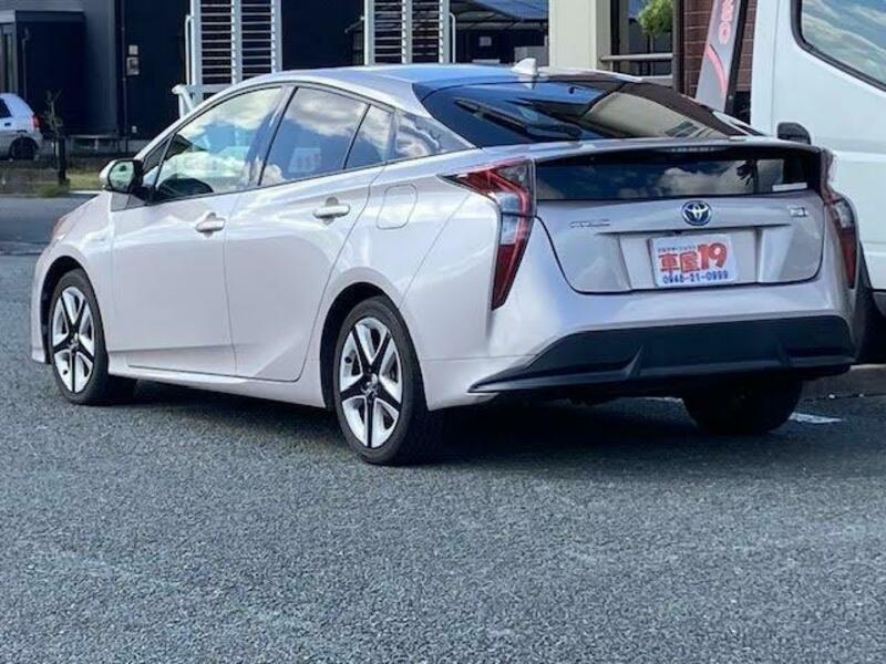 PRIUS-1