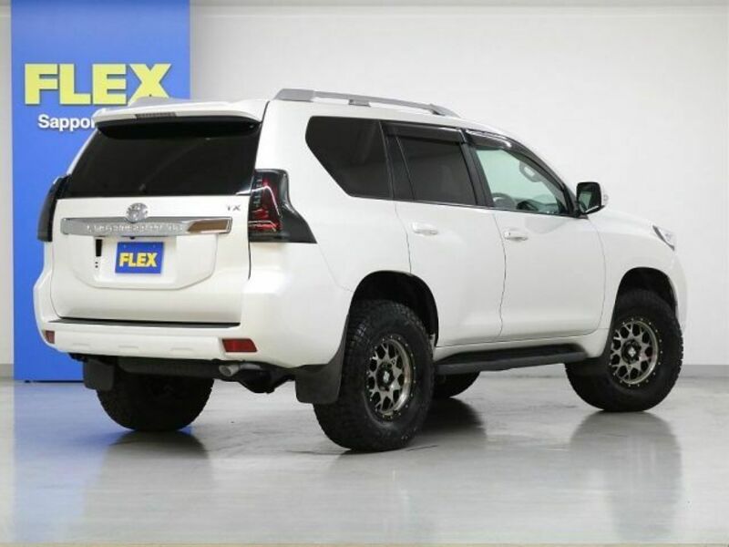 LAND CRUISER PRADO-2