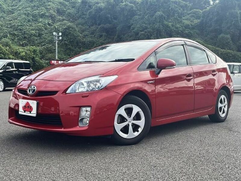 TOYOTA　PRIUS