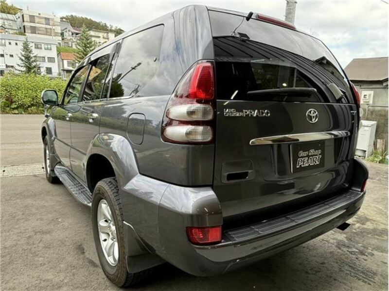 LAND CRUISER PRADO-12