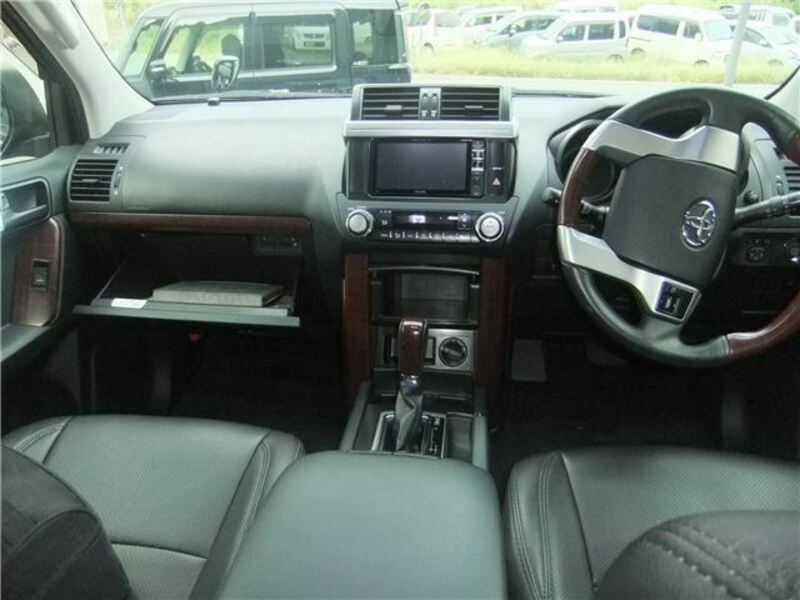 LAND CRUISER PRADO-2