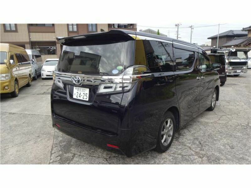 VELLFIRE-5