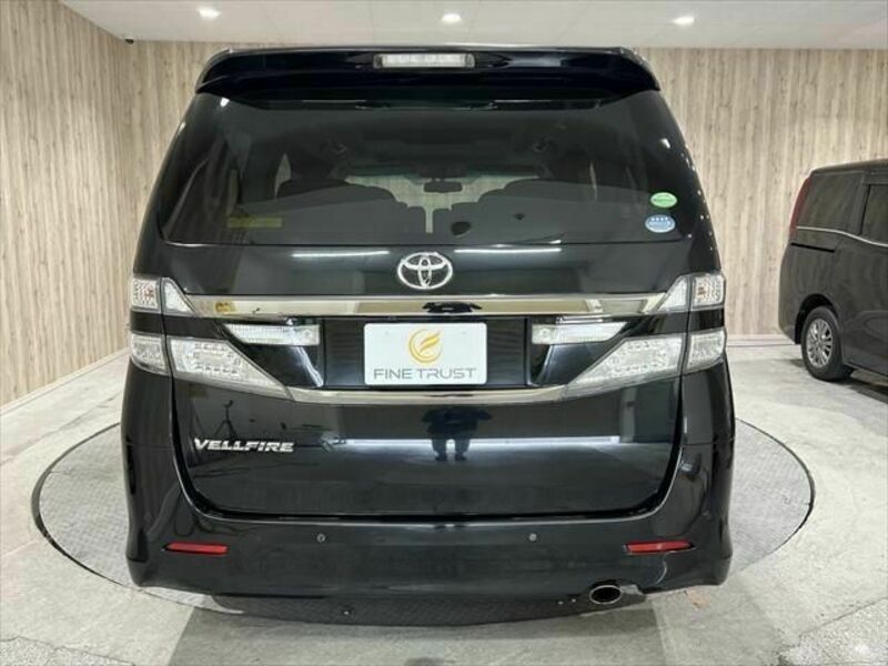 VELLFIRE-20