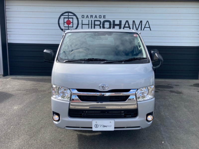 HIACE VAN-12