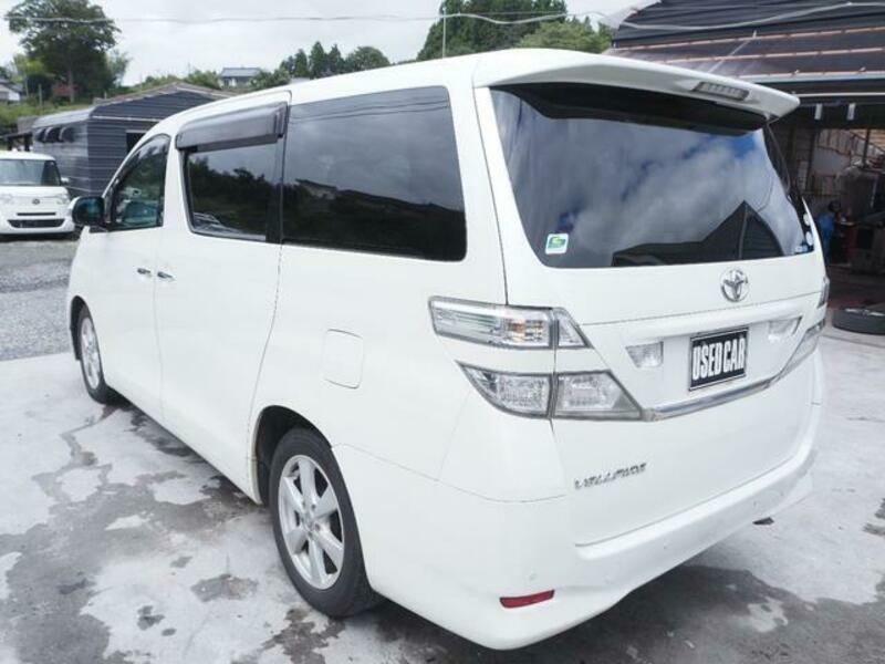 VELLFIRE-5