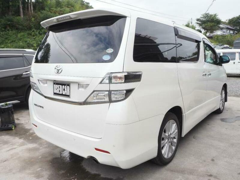 VELLFIRE-4