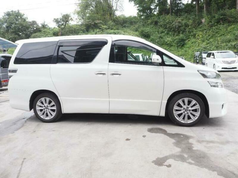 VELLFIRE-3