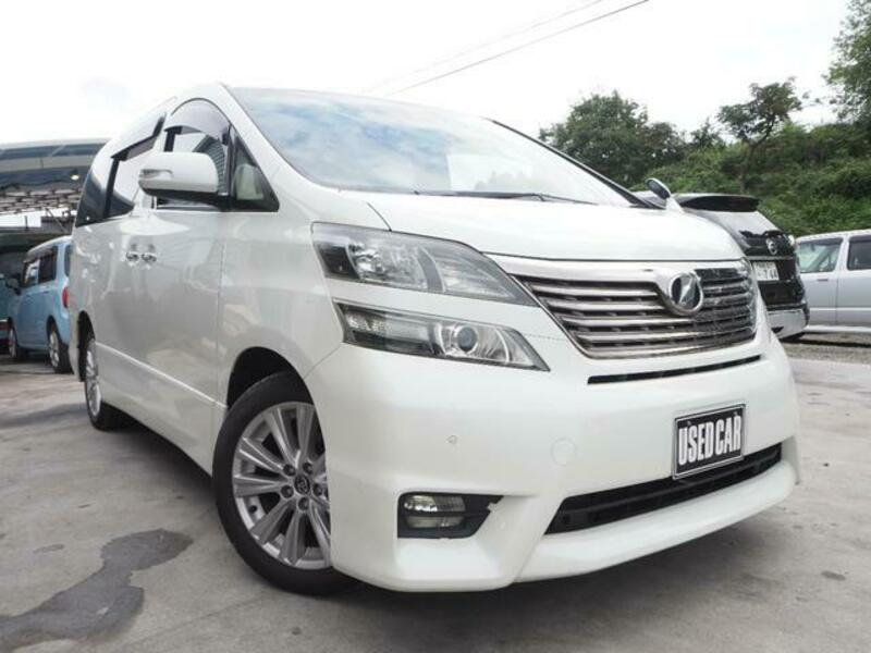 TOYOTA　VELLFIRE