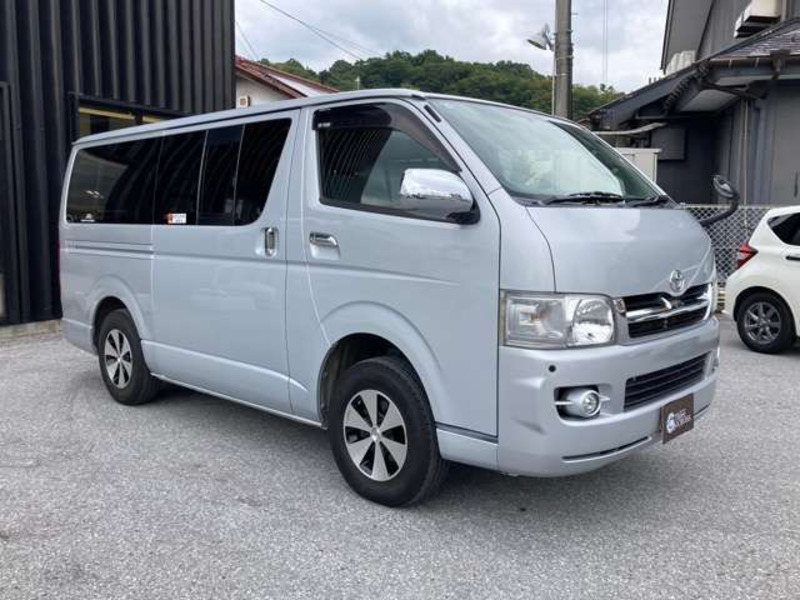 HIACE VAN-9