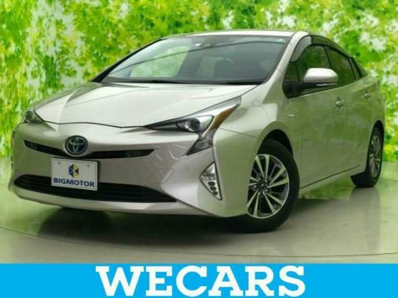 TOYOTA　PRIUS